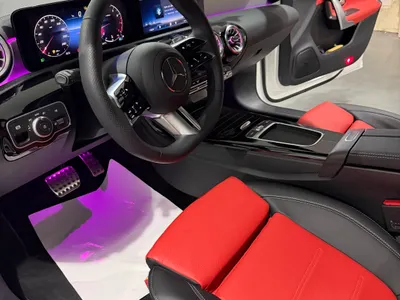 2025 مرسيدس - بنز سي إل أي 200