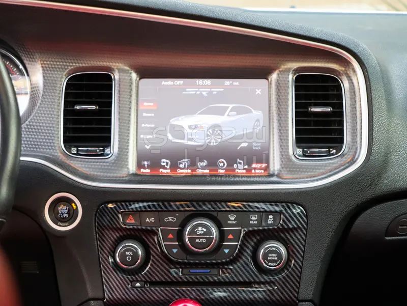 2013 دودج تشارجر اس ار تي