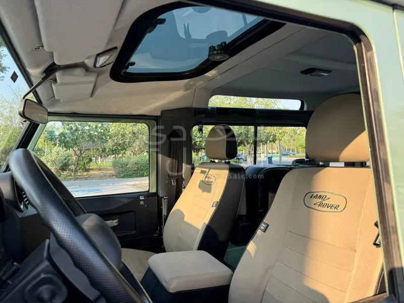2016 لاند روفر ديفيندر