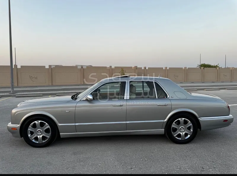 2005 بنتلي ارناج