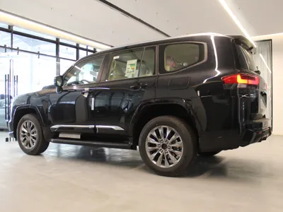 2025 تويوتا لاند كروزر جي اكس ار