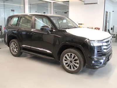 2025 تويوتا لاند كروزر جي اكس ار