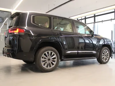 2025 تويوتا لاند كروزر جي اكس ار