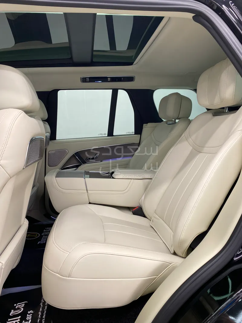 2022 لاند روفر رينج روفر اوتوبيوغرافي