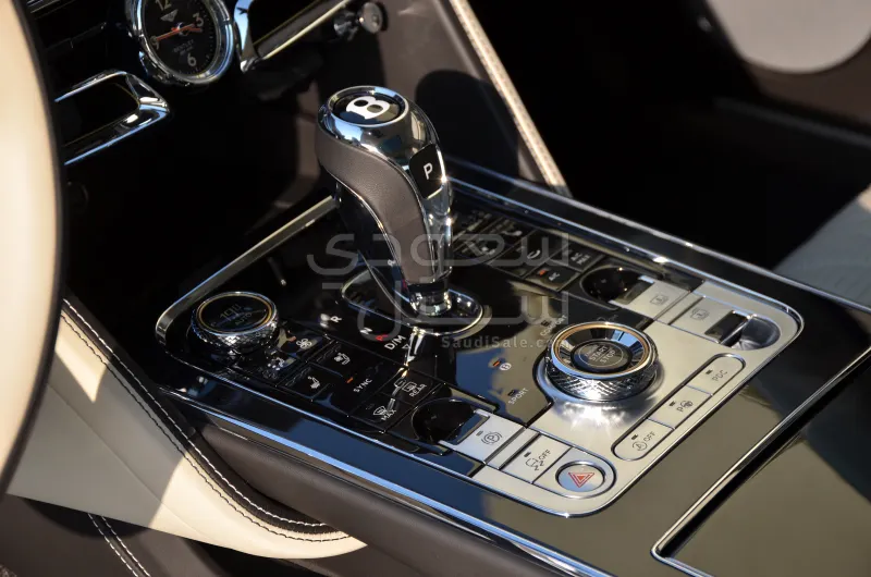 2022 بنتلي كونتيننتل فلاينج سبير دابليو 12