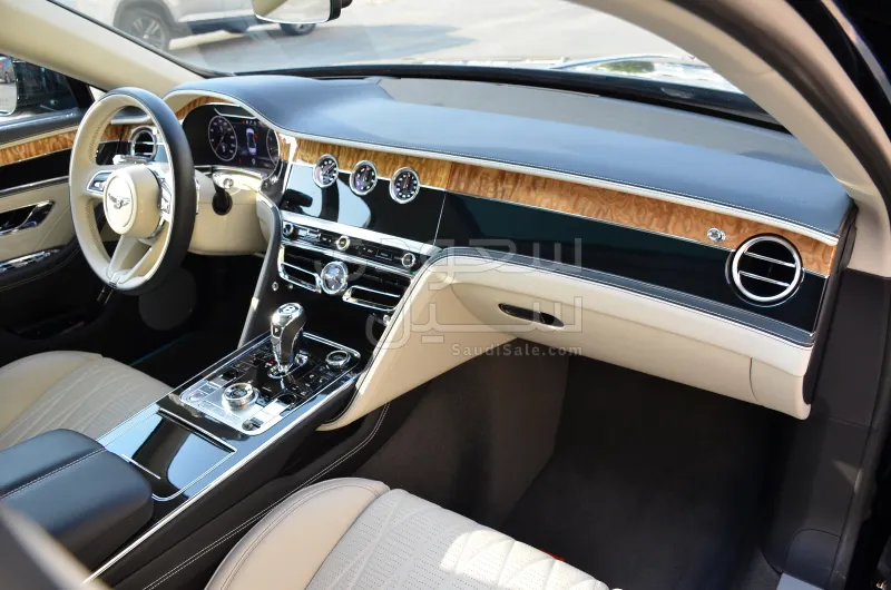 2022 بنتلي كونتيننتل فلاينج سبير دابليو 12