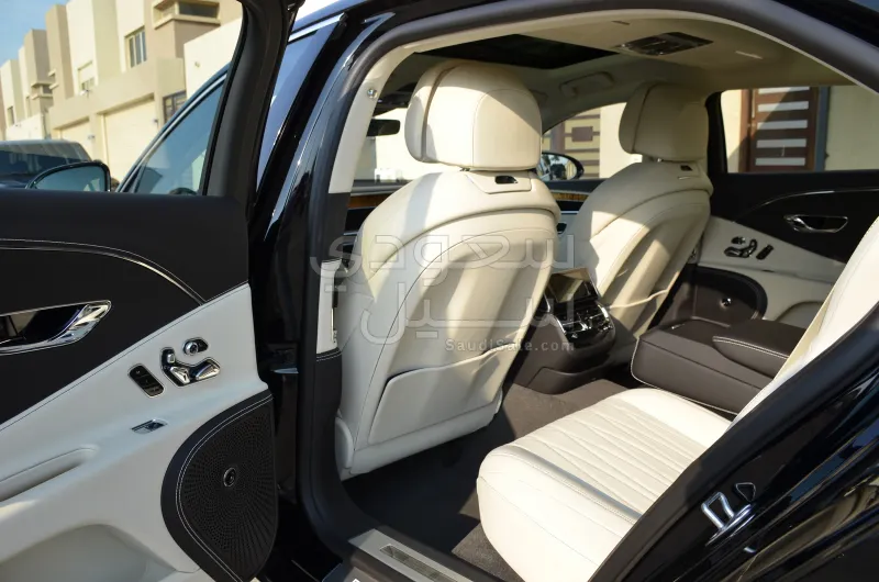 2022 بنتلي كونتيننتل فلاينج سبير دابليو 12