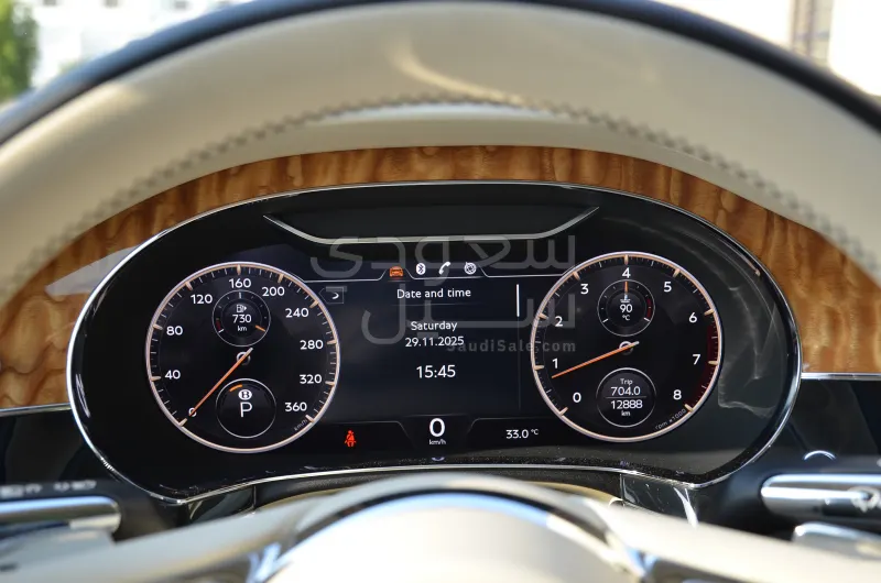 2022 بنتلي كونتيننتل فلاينج سبير دابليو 12