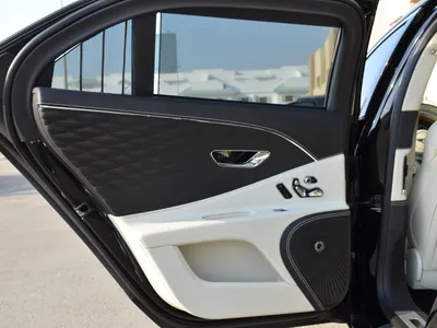 2022 بنتلي كونتيننتل فلاينج سبير دابليو 12