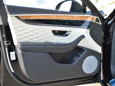 2022 بنتلي كونتيننتل فلاينج سبير دابليو 12