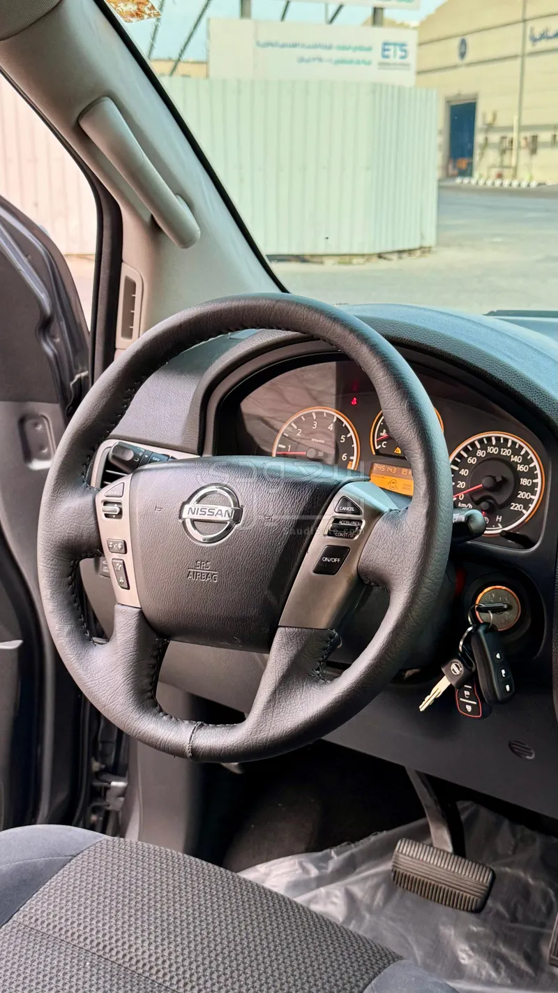 2013 نيسان ارمادا ال اي