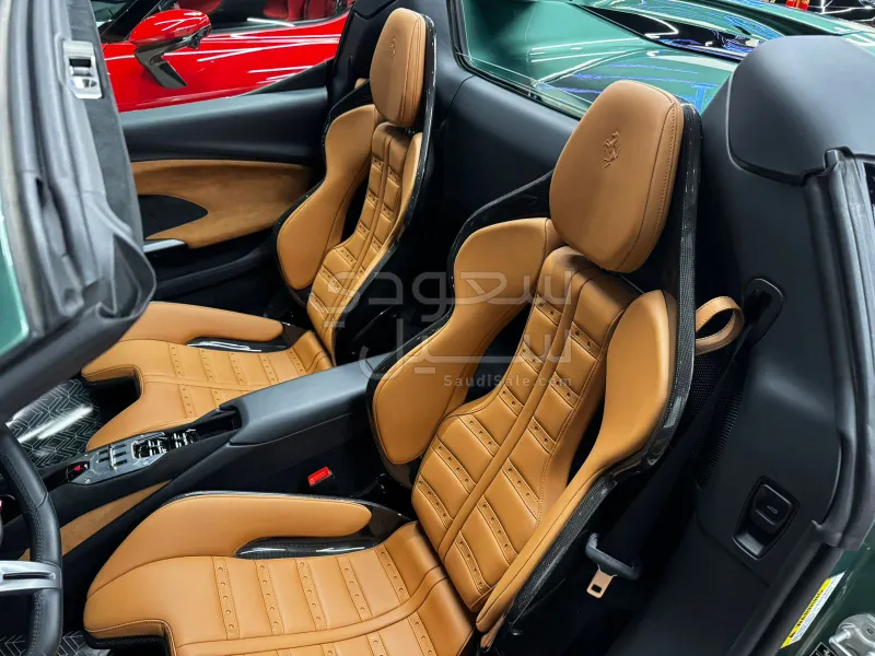 2024 فيراري جي تي اس 296