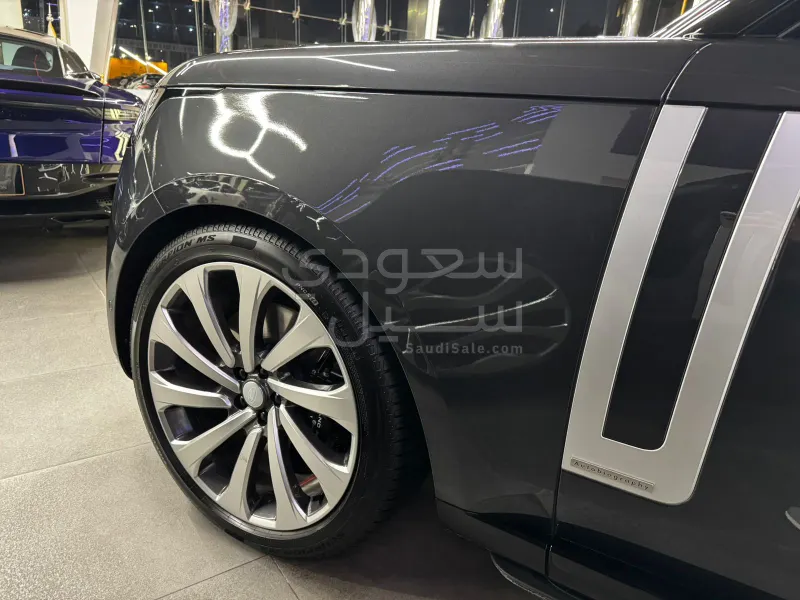 2025 لاند روفر رينج روفر اوتوبيوغرافي