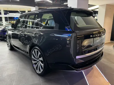 2025 لاند روفر رينج روفر اوتوبيوغرافي