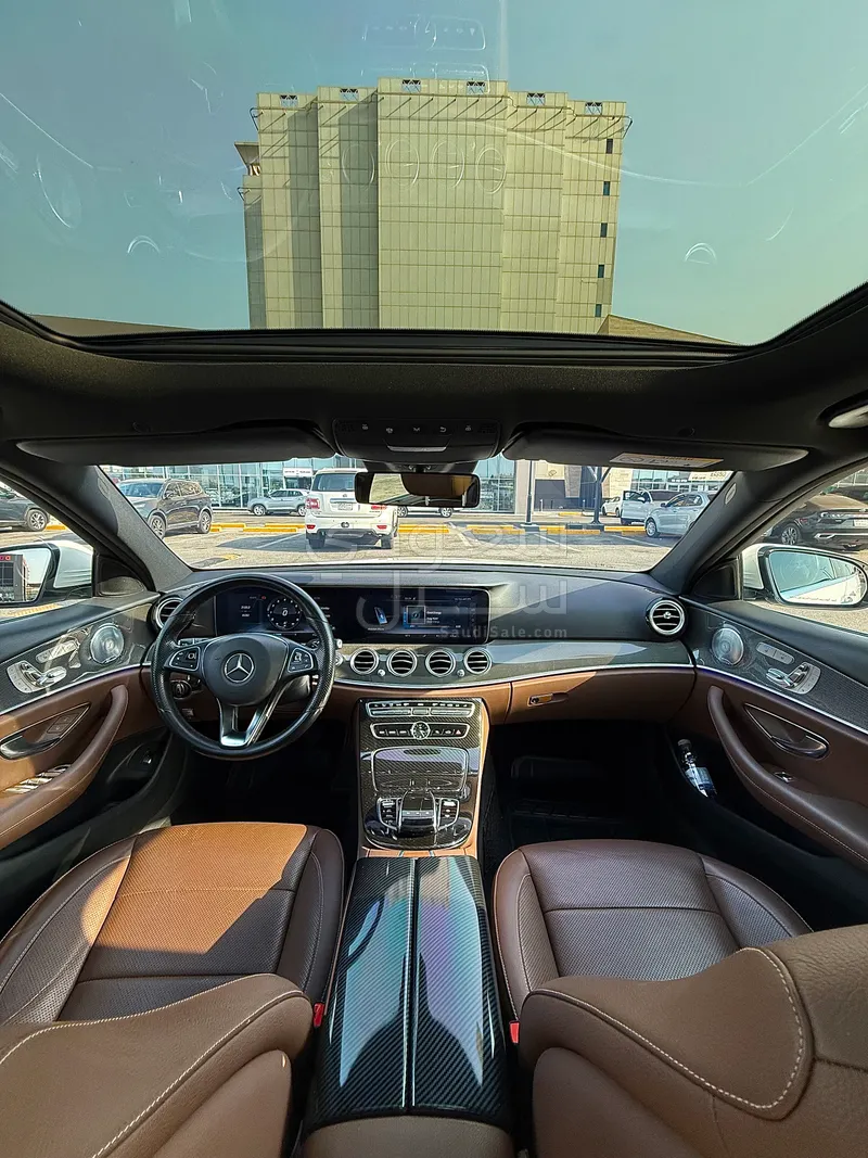 2017 مرسيدس - بنز إي 200