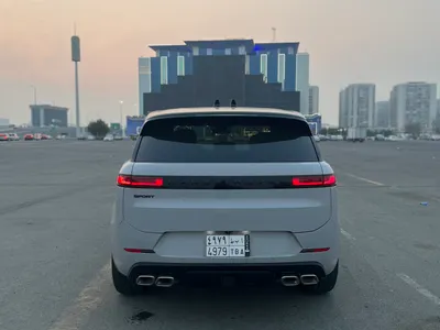 2025 لاند روفر رينج روفر سبورت اس اي ار دايناميك