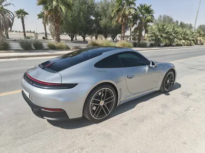 2025 بورش 911 كاريرا