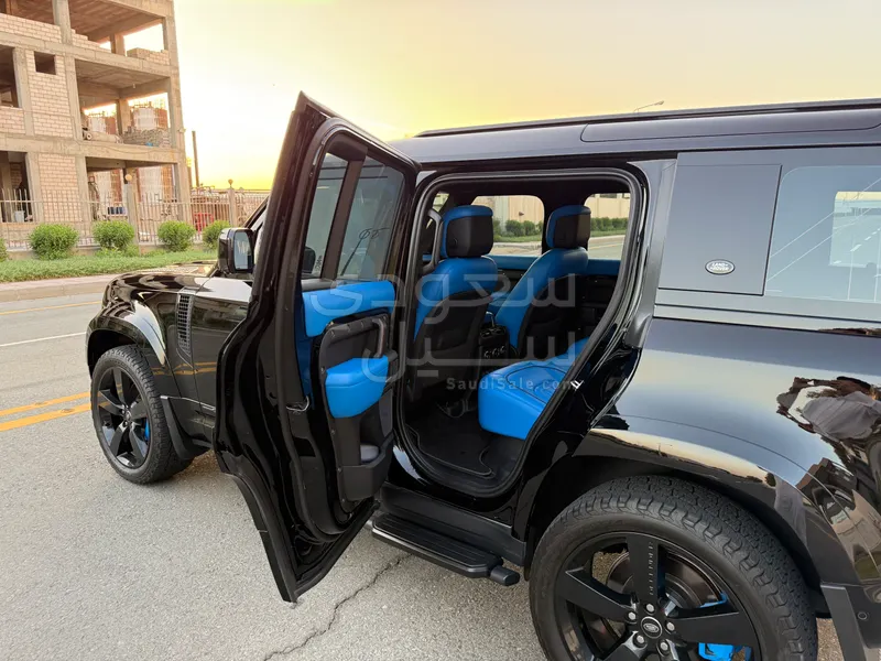 2024 لاند روفر ديفيندر اكس