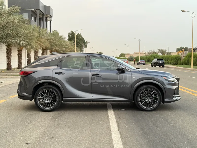 2024 لكزس أر إكس 500إتش