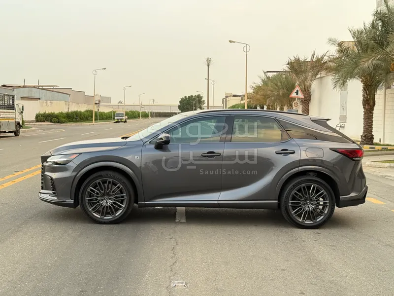 2024 لكزس أر إكس 500إتش