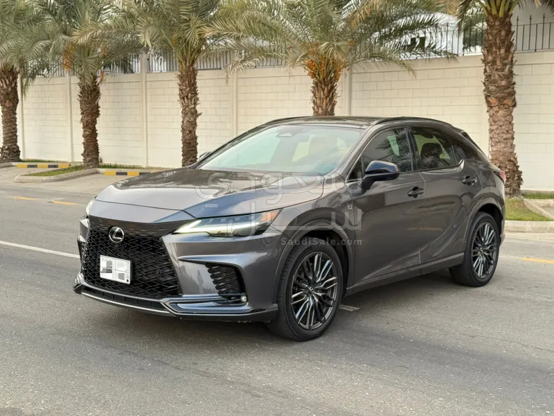 2024 لكزس أر إكس 500إتش