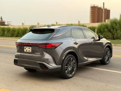 2024 لكزس أر إكس 500إتش