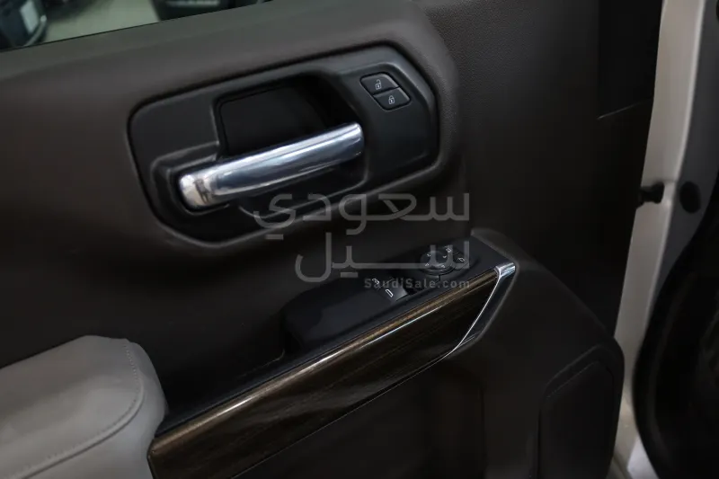 2022 شفروليه سلفرادو زد 71