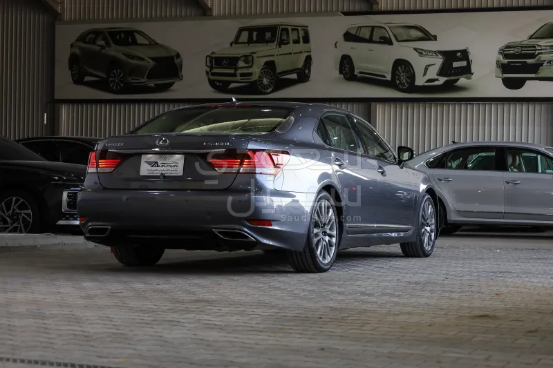 2013 لكزس إل إس 460 إل