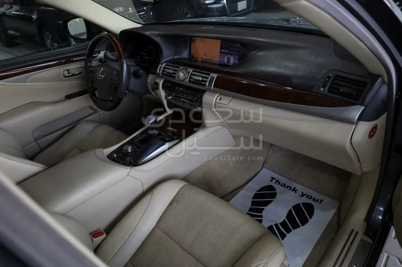 2013 لكزس إل إس 460 إل