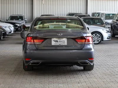 2013 لكزس إل إس 460 إل