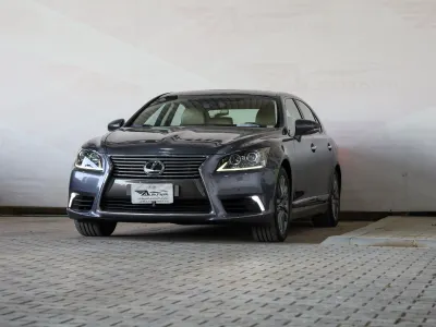 2013 لكزس إل إس 460 إل
