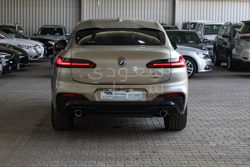 2020 بي ام دبليو الفئة اكس 4