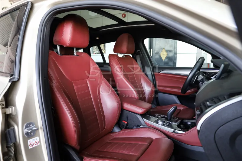 2020 بي ام دبليو الفئة اكس 4