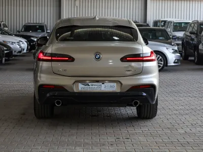 2020 بي ام دبليو الفئة اكس 4