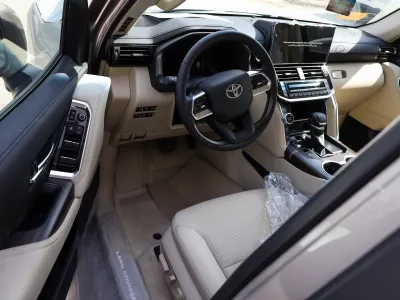 2026 تويوتا لاند كروزر جي اكس ار