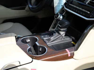 2026 تويوتا لاند كروزر جي اكس ار