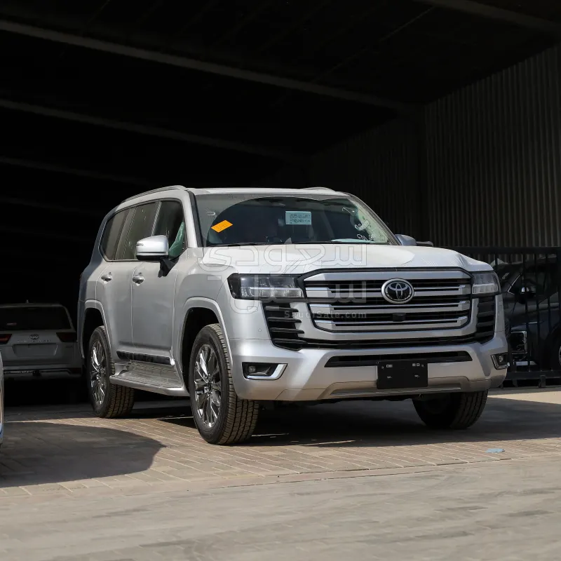 2026 تويوتا لاند كروزر جي اكس ار