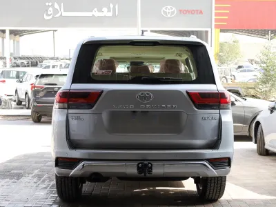 2026 تويوتا لاند كروزر جي اكس ار