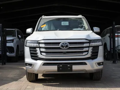 2026 تويوتا لاند كروزر جي اكس ار