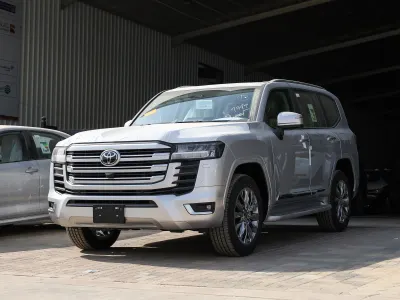 2026 تويوتا لاند كروزر جي اكس ار