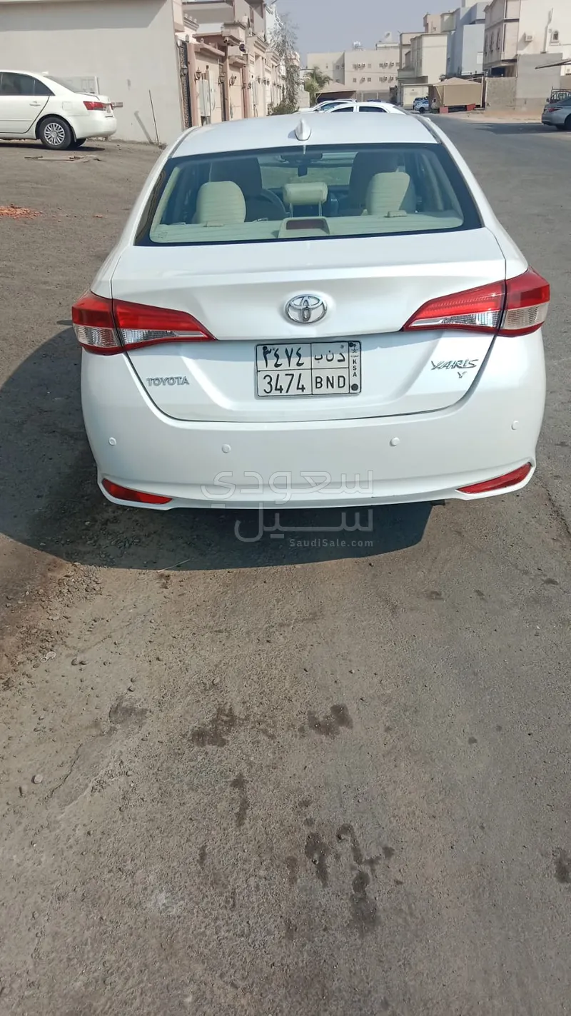 2021 تويوتا ياريس