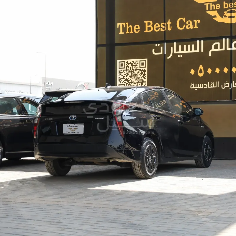 2021 تويوتا بريوس