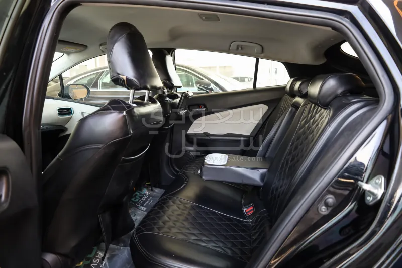 2021 تويوتا بريوس