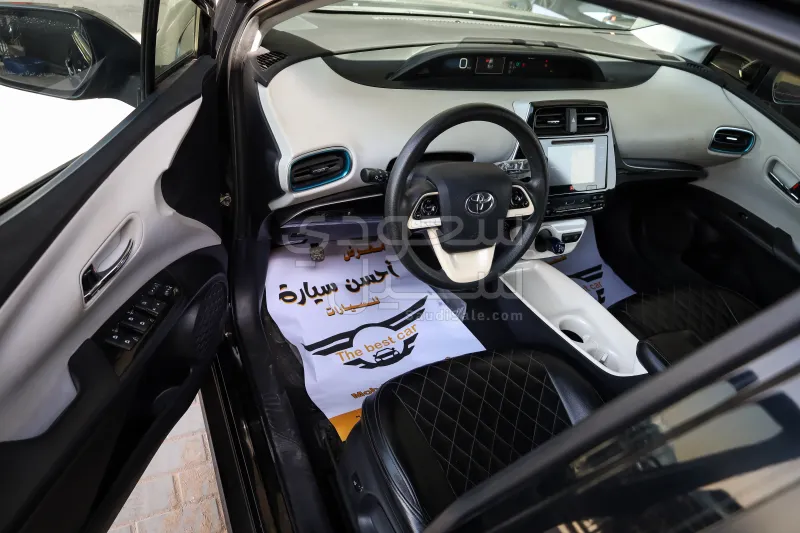 2021 تويوتا بريوس