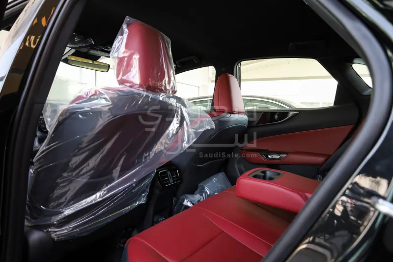 2026 لكزس إن إكس 350