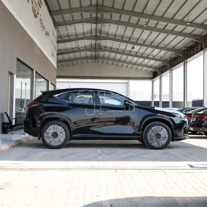 2026 لكزس إن إكس 350