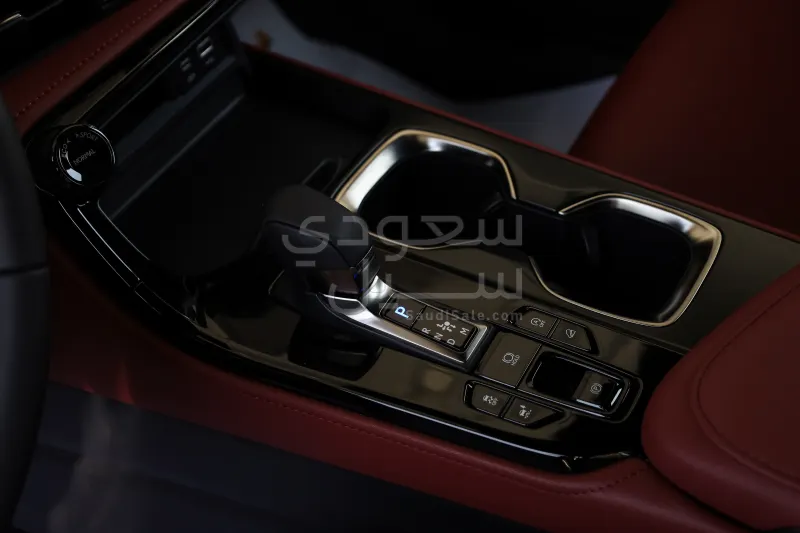 2026 لكزس إن إكس 350