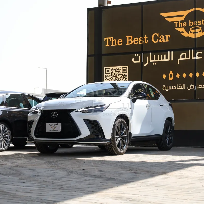 2025 لكزس إن إكس 300 اف سبورت