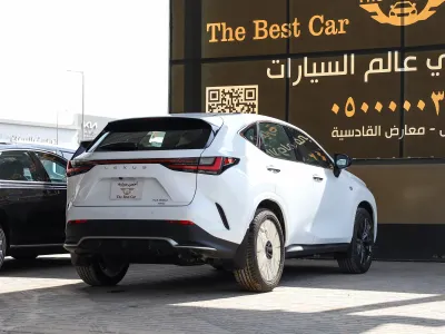 2025 لكزس إن إكس 300 اف سبورت