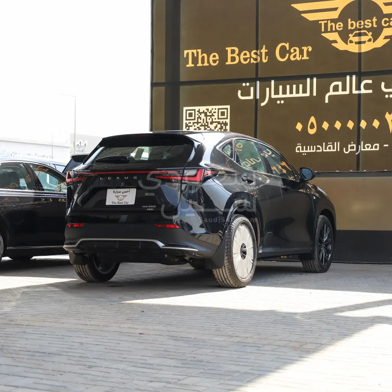 2025 لكزس إن إكس 300 اف سبورت